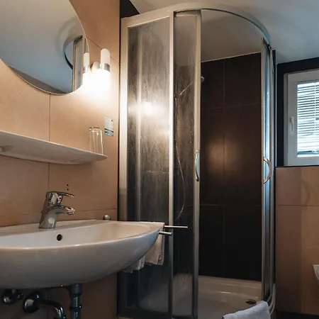 Hotell Restaurant Latio *