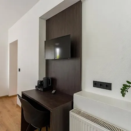 Hotel Latio *
